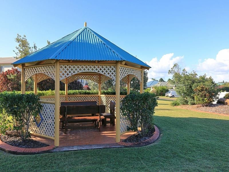 5 Robert John Circuit, Coral Cove QLD 4670