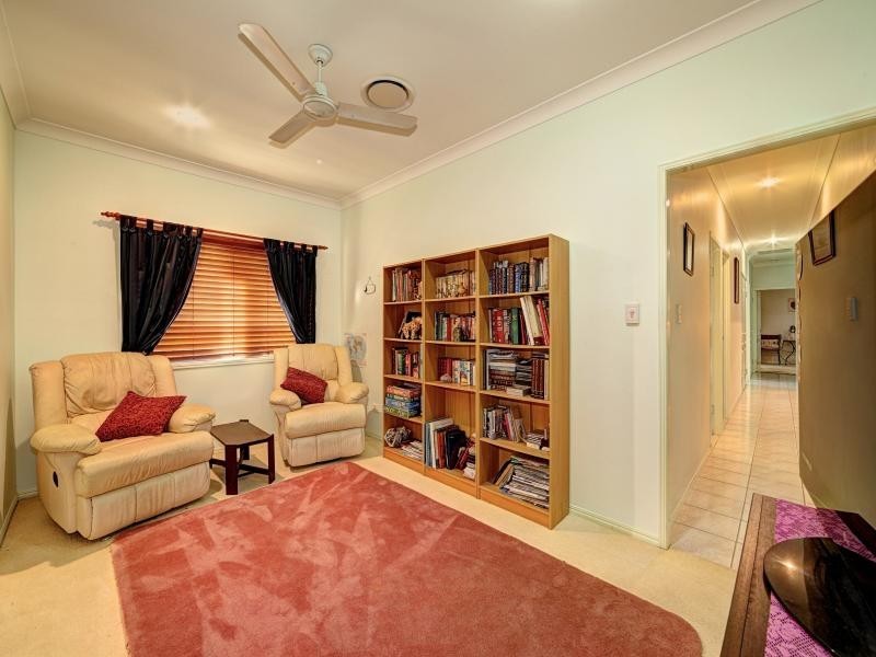 5 Robert John Circuit, Coral Cove QLD 4670