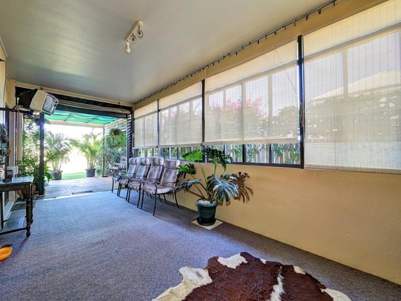 5 Robert John Circuit, Coral Cove QLD 4670