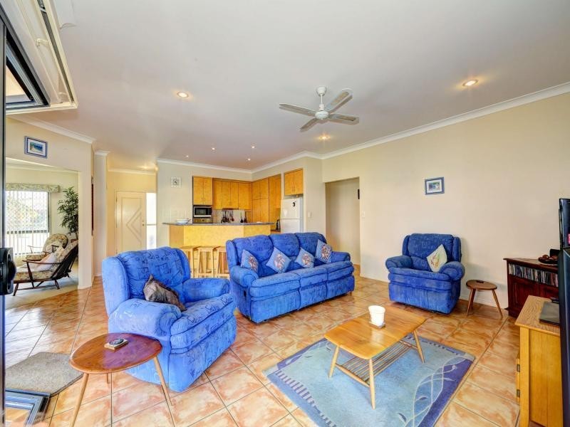 191 Barolin Esplanade, Coral Cove QLD 4670