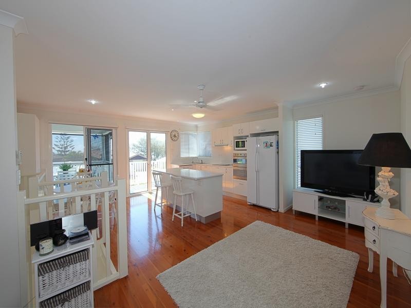 210 Woongarra Scenic Dr, Bargara QLD 4670