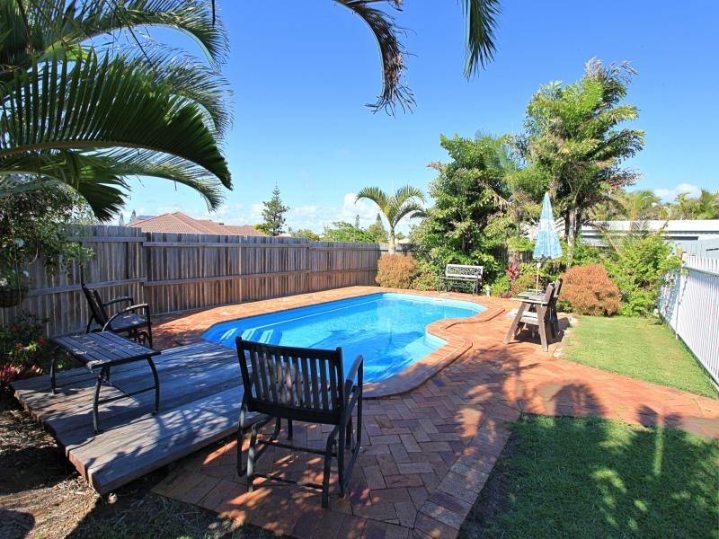210 Woongarra Scenic Dr, Bargara QLD 4670