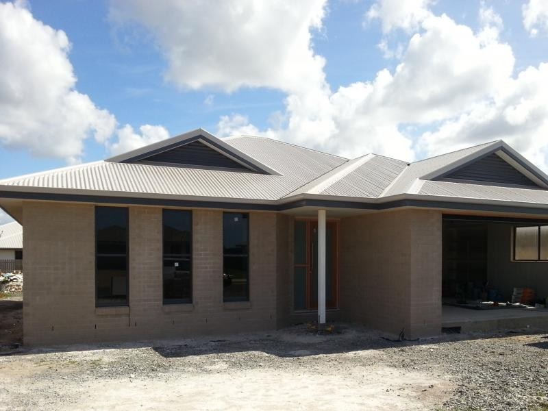 24 Beechlink Dr, Ashfield QLD 4670