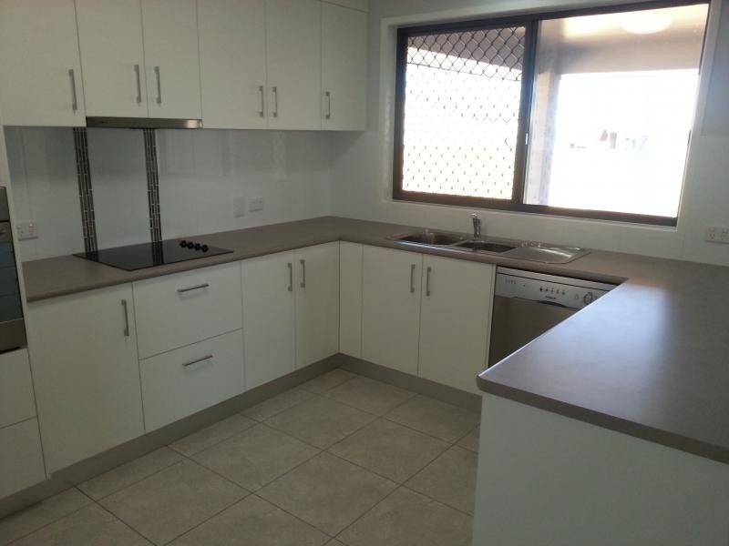 24 Beechlink Dr, Ashfield QLD 4670