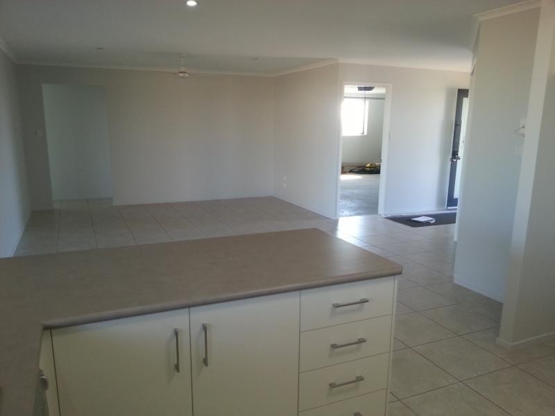 24 Beechlink Dr, Ashfield QLD 4670