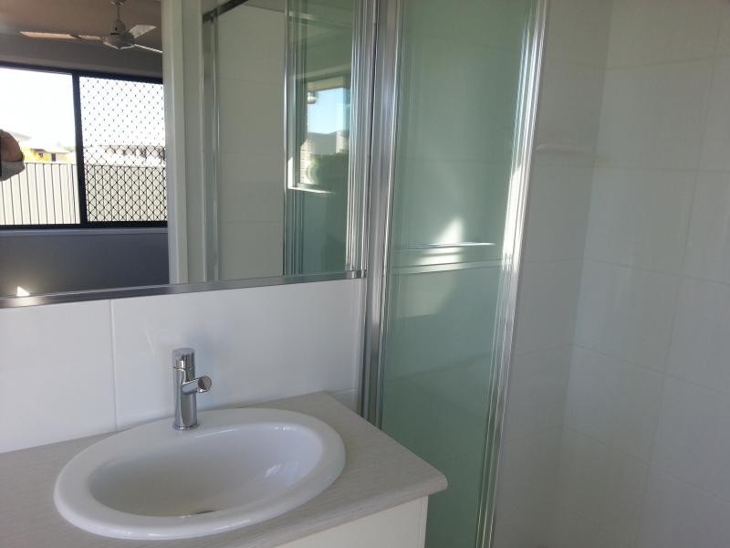 24 Beechlink Dr, Ashfield QLD 4670