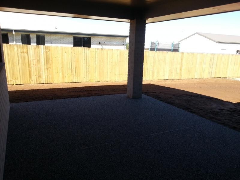 24 Beechlink Dr, Ashfield QLD 4670