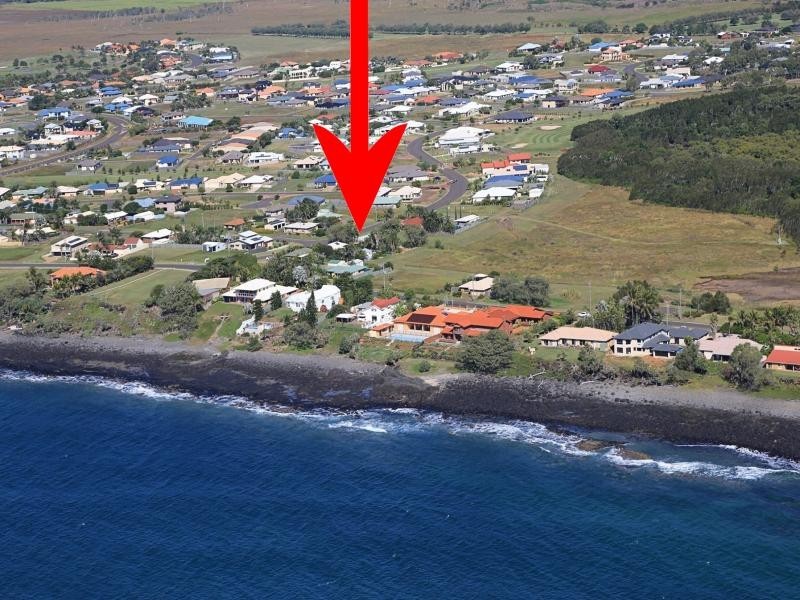 8 Bisdee Street, Coral Cove QLD 4670