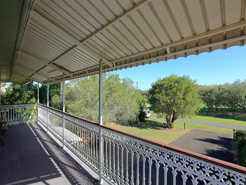 8 Tanner Street, Bargara QLD 4670
