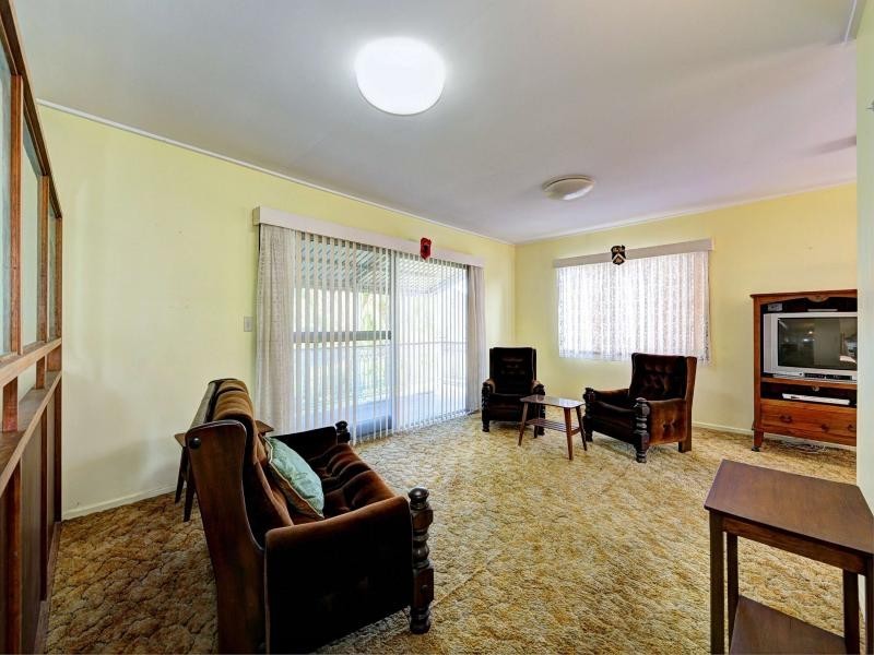 8 Tanner Street, Bargara QLD 4670