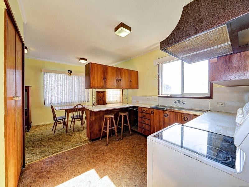 8 Tanner Street, Bargara QLD 4670