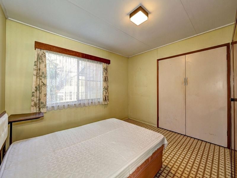 8 Tanner Street, Bargara QLD 4670