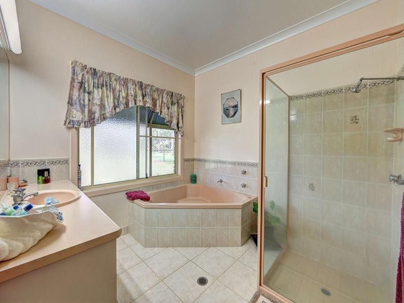 14 Hannah Court, Moore Park Beach QLD 4670