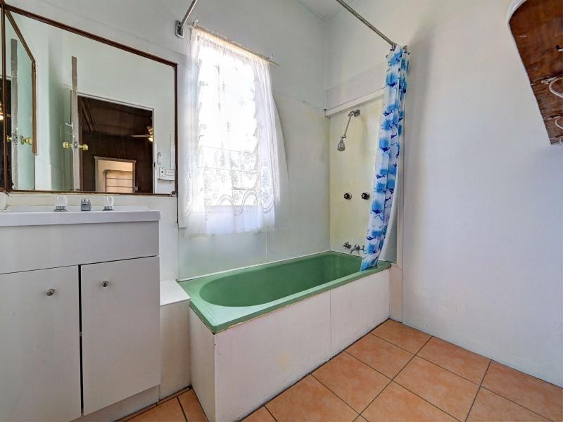 28 Holland Street, Bargara QLD 4670