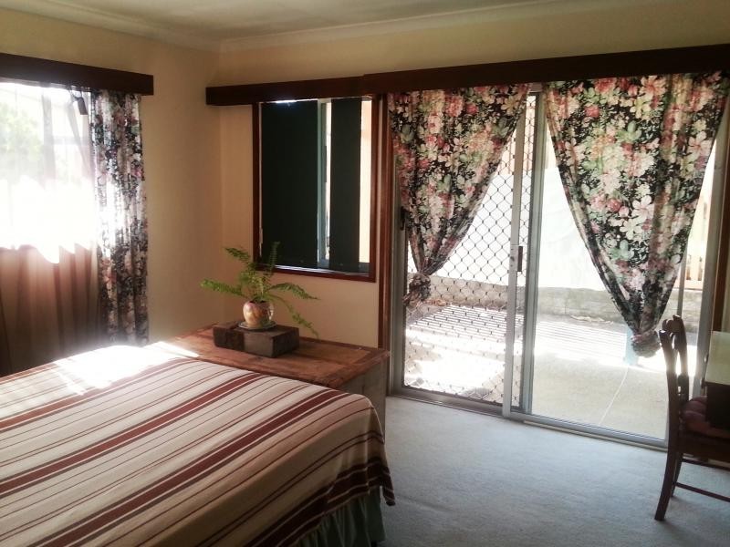 5 Bathurst st, Elliott Heads QLD 4670