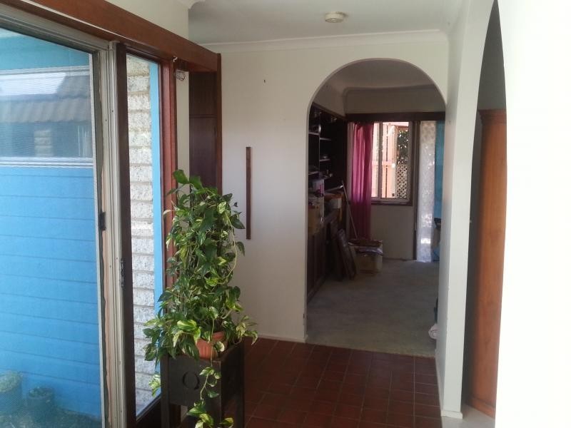 5 Bathurst st, Elliott Heads QLD 4670