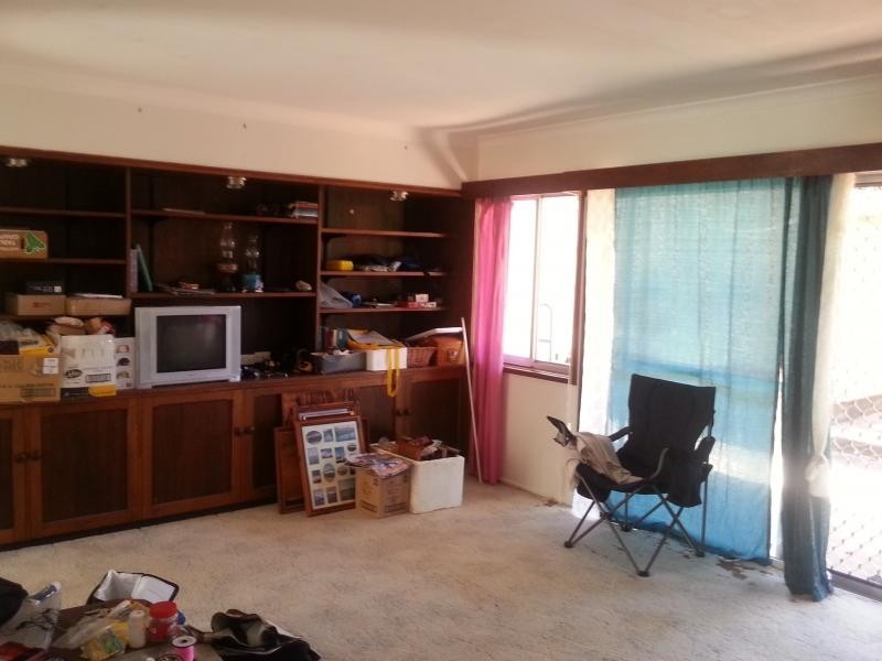 5 Bathurst st, Elliott Heads QLD 4670