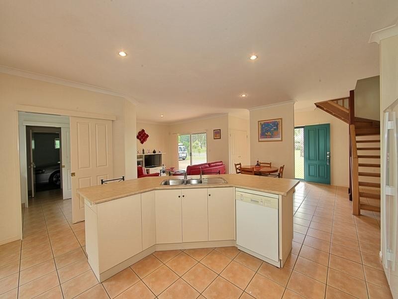 9 Royal Boulevard, Moore Park Beach QLD 4670