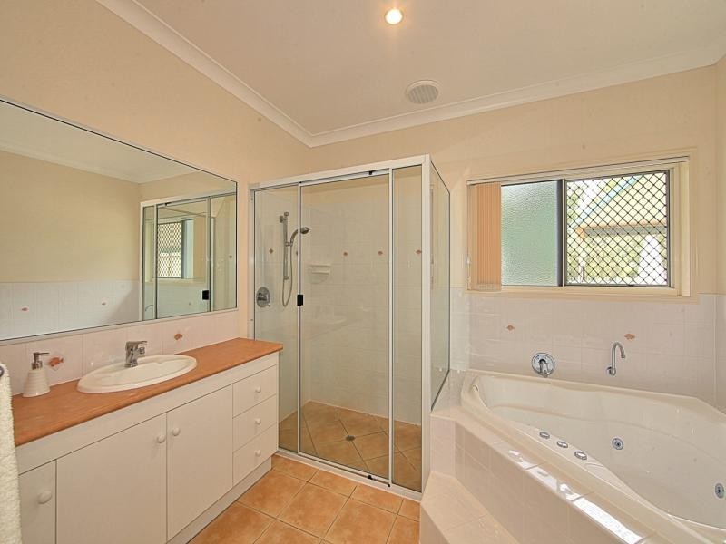 9 Royal Boulevard, Moore Park Beach QLD 4670