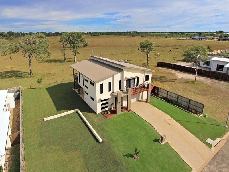 6 Ashley Place, Innes Park QLD 4670