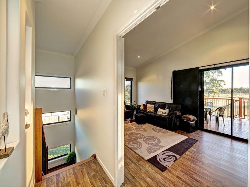 6 Ashley Place, Innes Park QLD 4670