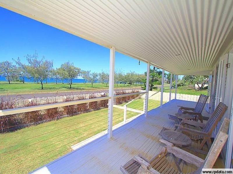 70 The Esplanade, Elliott Heads QLD 4670