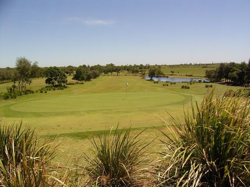 24 Marian Street, Coral Cove QLD 4670