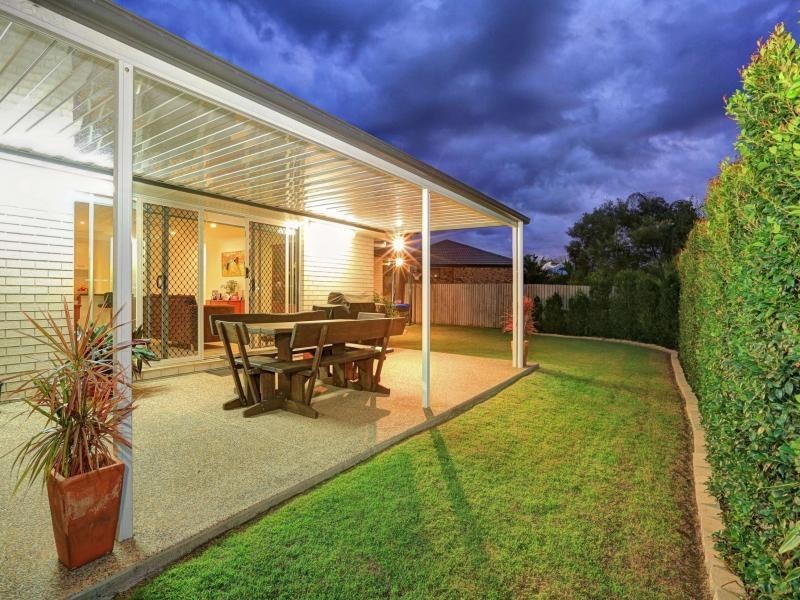 12 Landsborough Street, Bargara QLD 4670