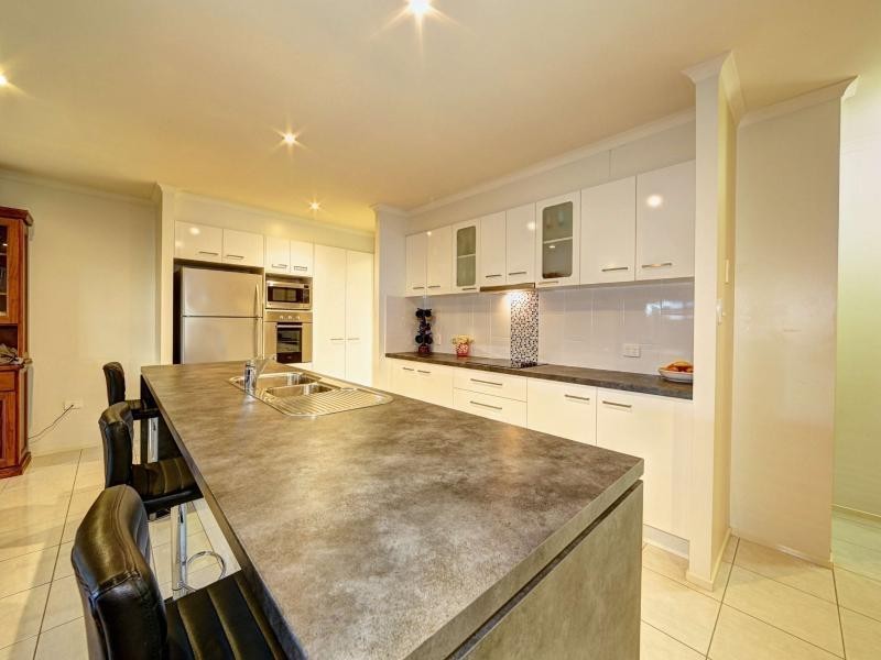 12 Landsborough Street, Bargara QLD 4670