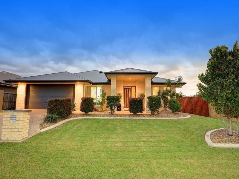 12 Landsborough Street, Bargara QLD 4670
