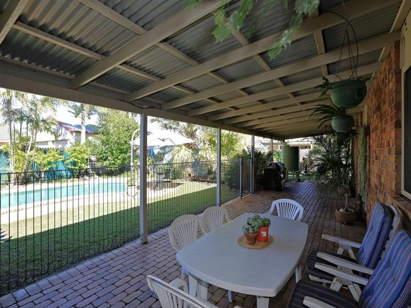 135 Davidson St, Bargara QLD 4670