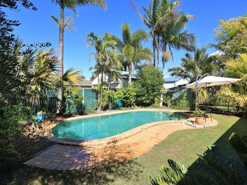 135 Davidson St, Bargara QLD 4670