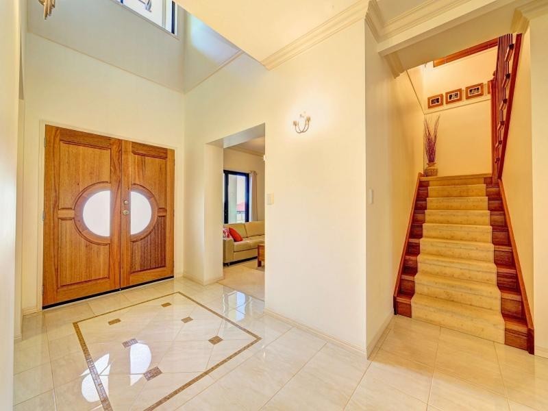 10 Janet Court, Coral Cove QLD 4670