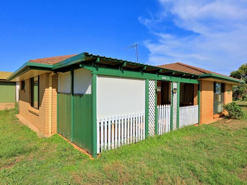 126 The Esplanade, Elliott Heads QLD 4670