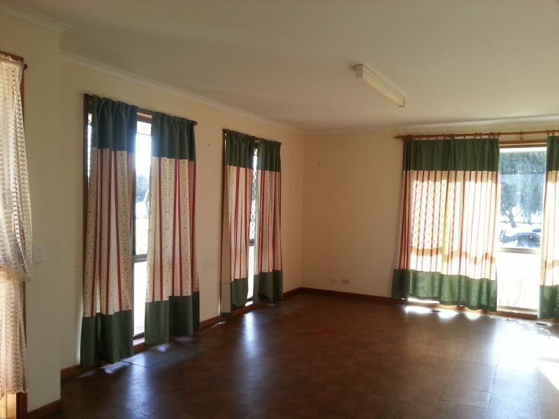 126 The Esplanade, Elliott Heads QLD 4670