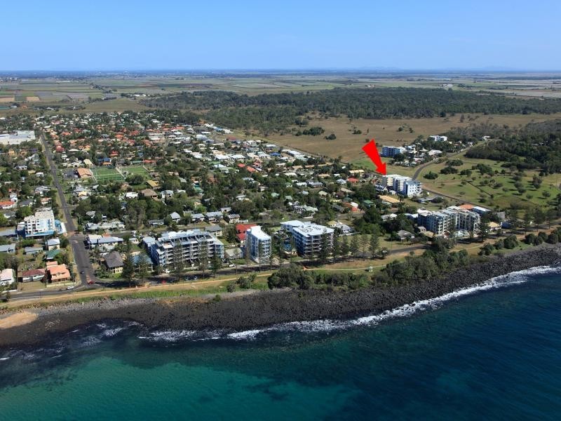 2/56 Holland Street, Bargara QLD 4670