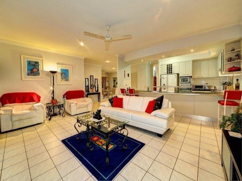 31 Coral Cove Drive, Coral Cove QLD 4670