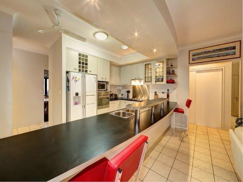 31 Coral Cove Drive, Coral Cove QLD 4670