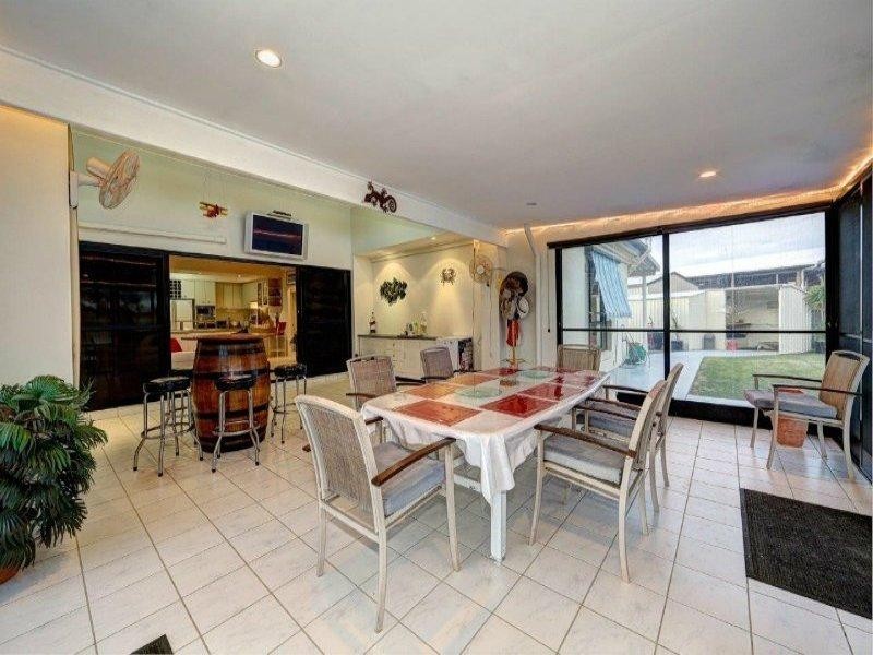 31 Coral Cove Drive, Coral Cove QLD 4670