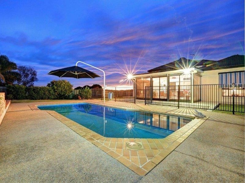 31 Coral Cove Drive, Coral Cove QLD 4670