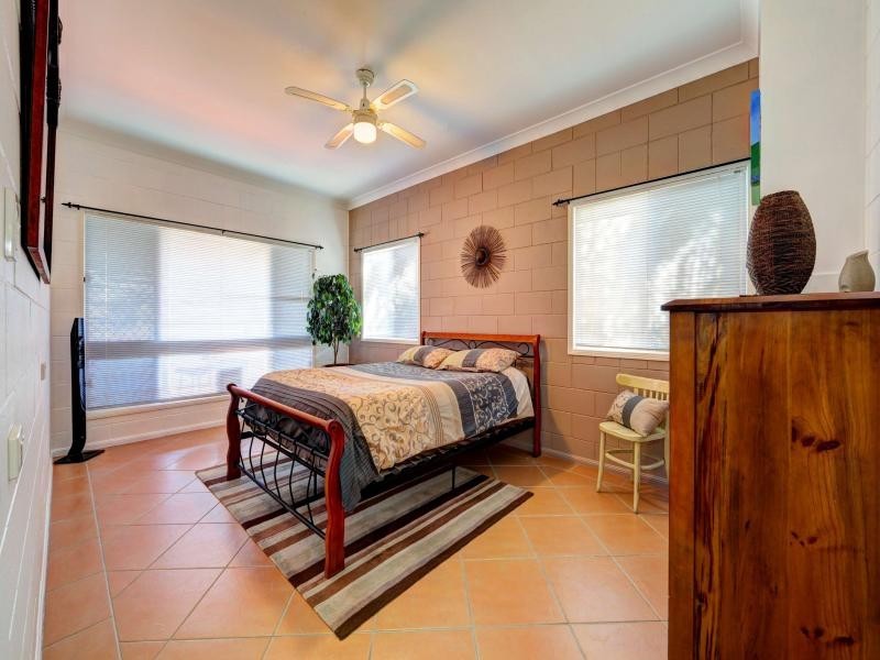 34 Lihs, Elliott Heads QLD 4670