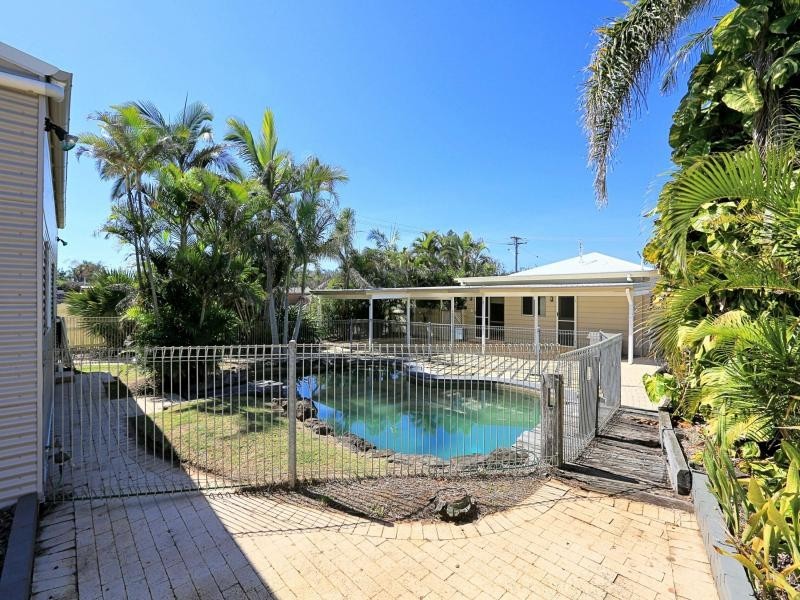 70 The Esplanade, Elliott Heads QLD 4670