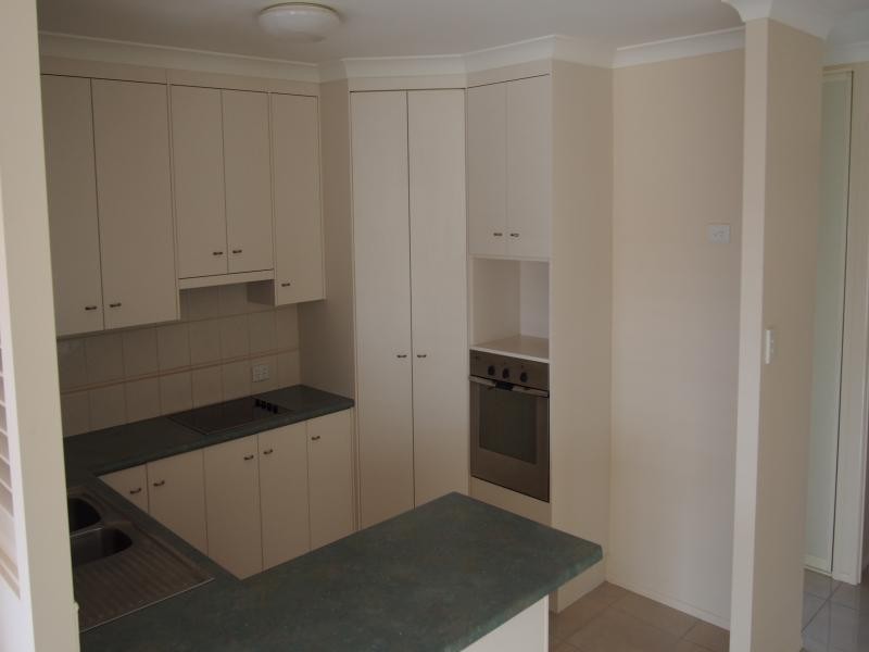 8 Regent Street, Avoca QLD 4670