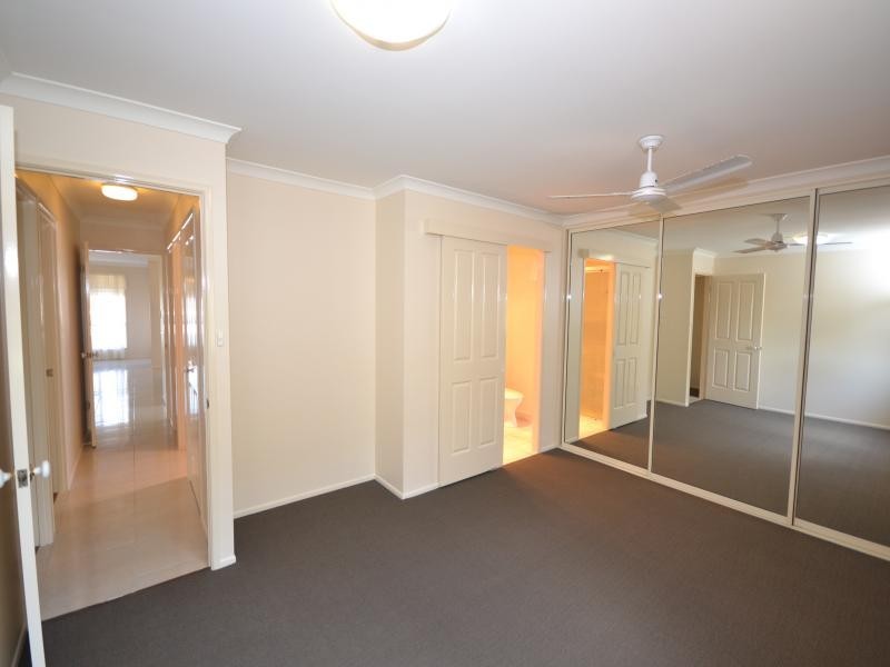 8 Regent Street, Avoca QLD 4670