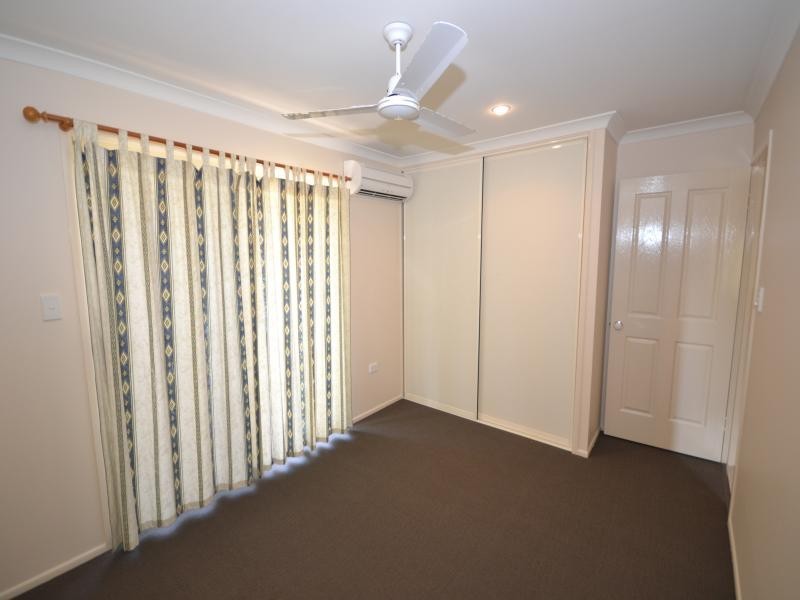 8 Regent Street, Avoca QLD 4670