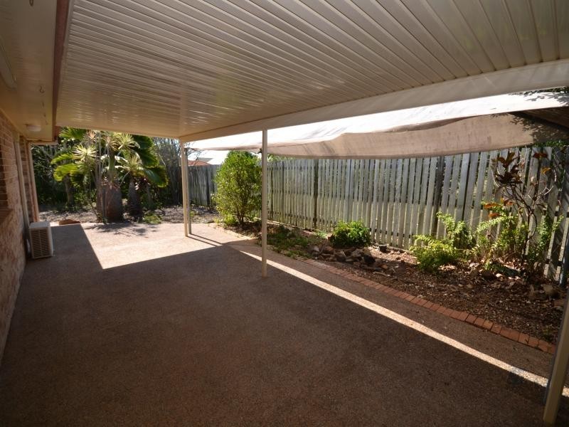 8 Regent Street, Avoca QLD 4670