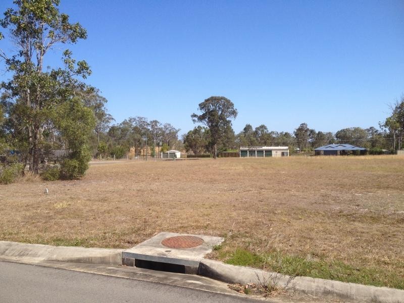 2 Southfork Circuit, Burrum Heads QLD 4659