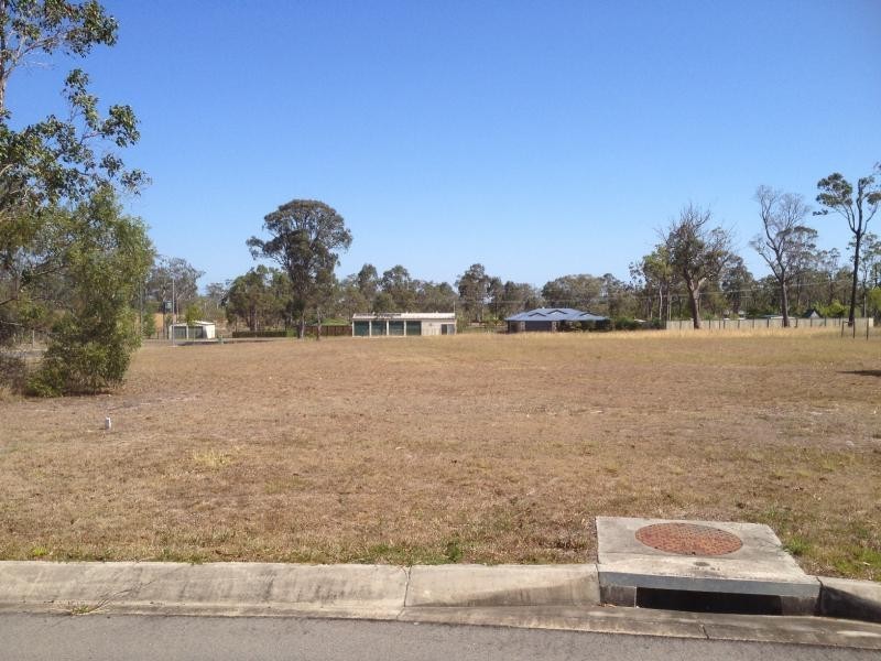 2 Southfork Circuit, Burrum Heads QLD 4659