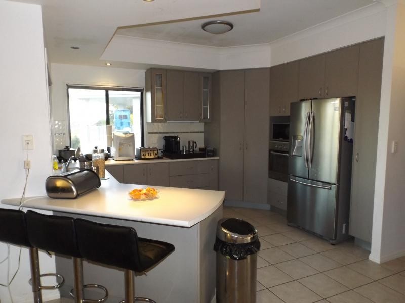 1/5  Robert John Circuit, Coral Cove QLD 4670