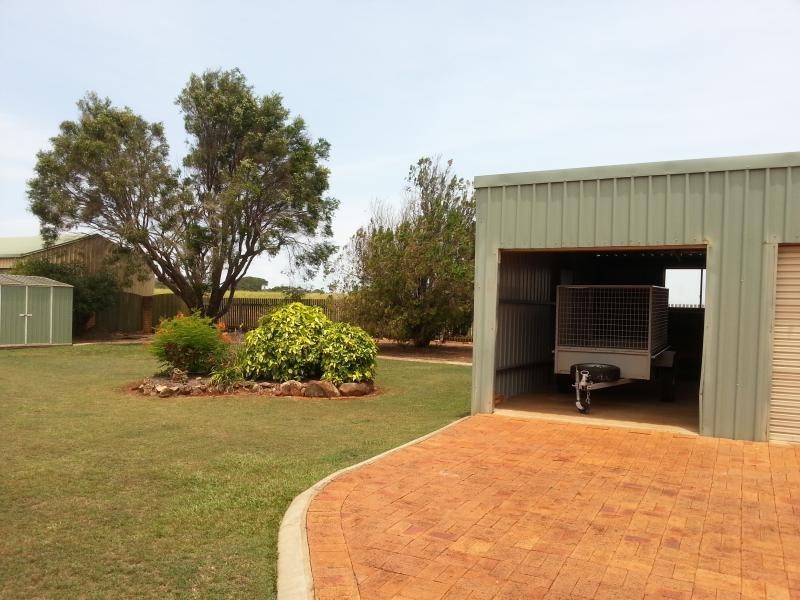 280 Bargara Rd, Kalkie QLD 4670